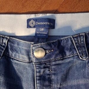 Democracy Women's Blue Denim Jeans - Size 16